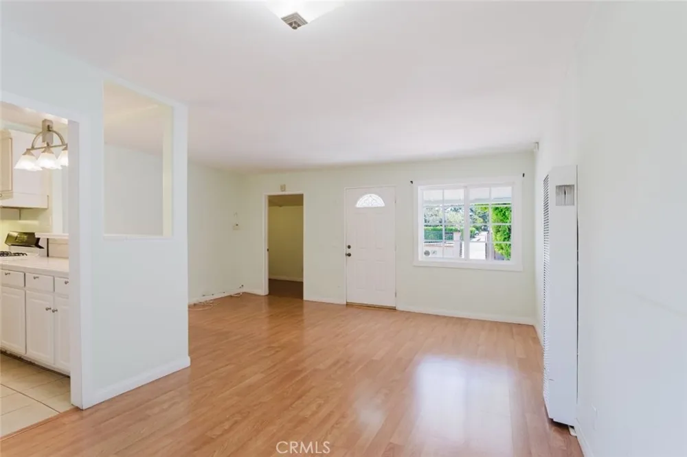 4334 Pennsylvania Avenue La Crescenta, CA 91214