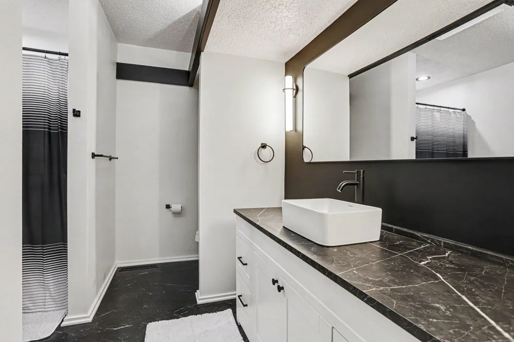 3907 Cricket Lane Kalamazoo, MI 49008