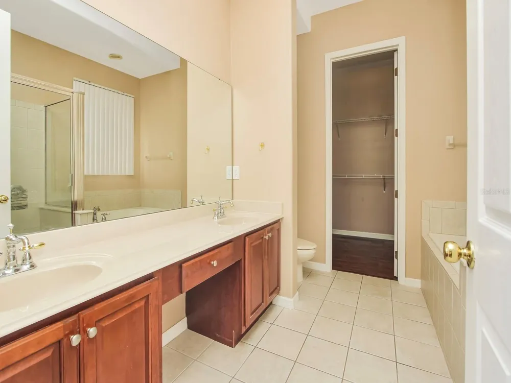 930 SPRING OAK CIRCLE Orlando, FL 32828