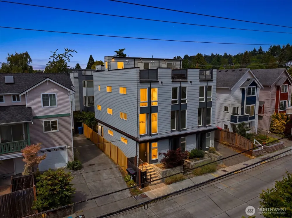 806 NW 50th Street #C Seattle, WA 98107