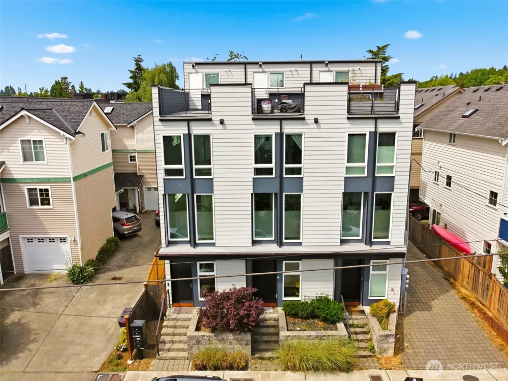 806 NW 50th Street #C Seattle, WA 98107