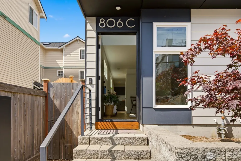 806 NW 50th Street #C Seattle, WA 98107