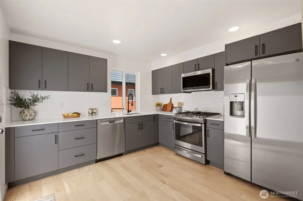 806 NW 50th Street #C Seattle, WA 98107