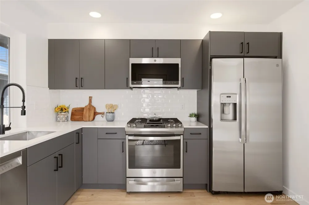806 NW 50th Street #C Seattle, WA 98107