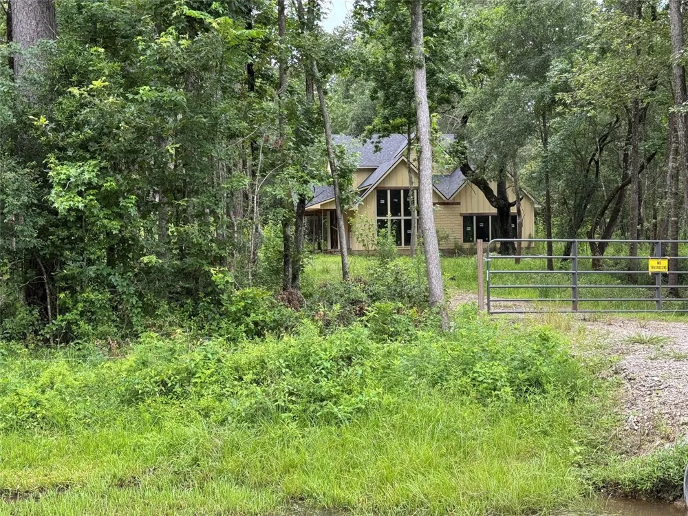 9813 Fm 563 Road Liberty, TX 77575