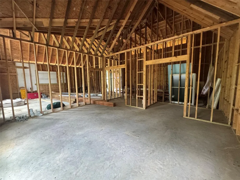 9813 Fm 563 Road Liberty, TX 77575
