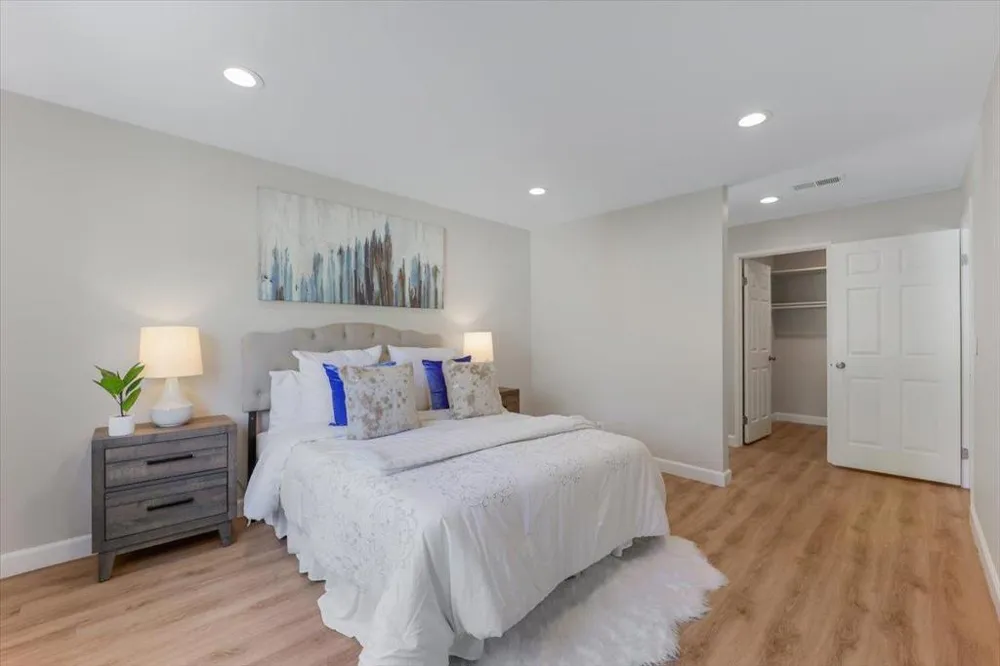 714 San Conrado Terrace #5 Sunnyvale, CA 94085