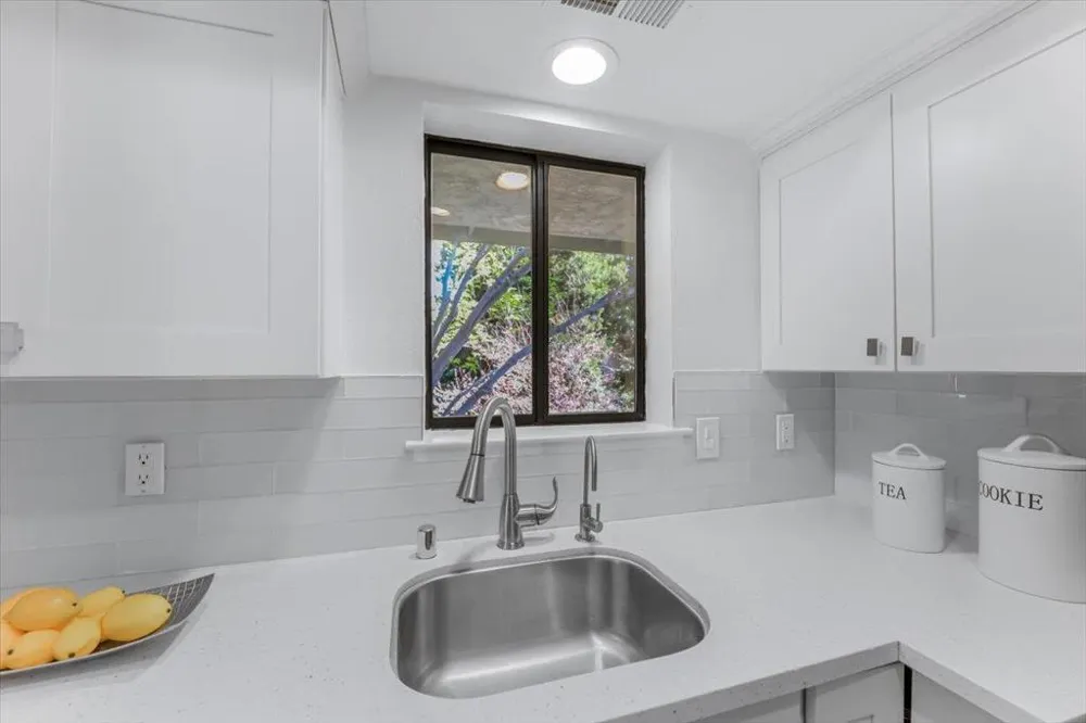 714 San Conrado Terrace #5 Sunnyvale, CA 94085