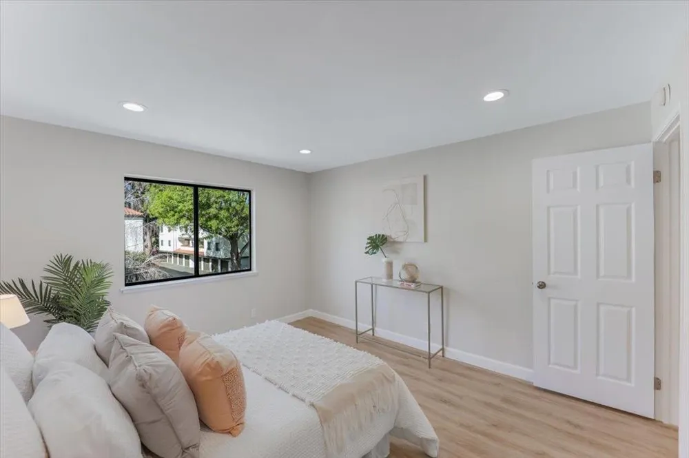 714 San Conrado Terrace #5 Sunnyvale, CA 94085