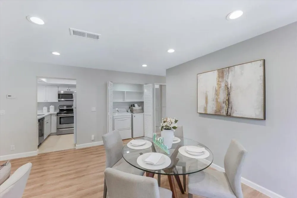714 San Conrado Terrace #5 Sunnyvale, CA 94085