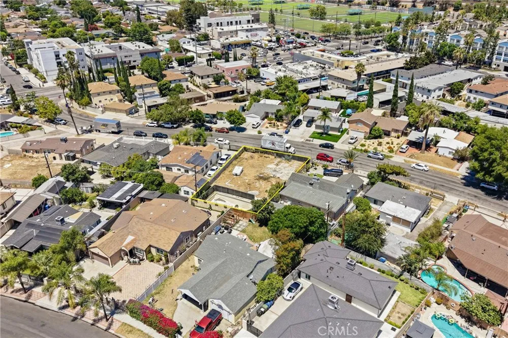6729 Babcock Avenue North Hollywood, CA 91606