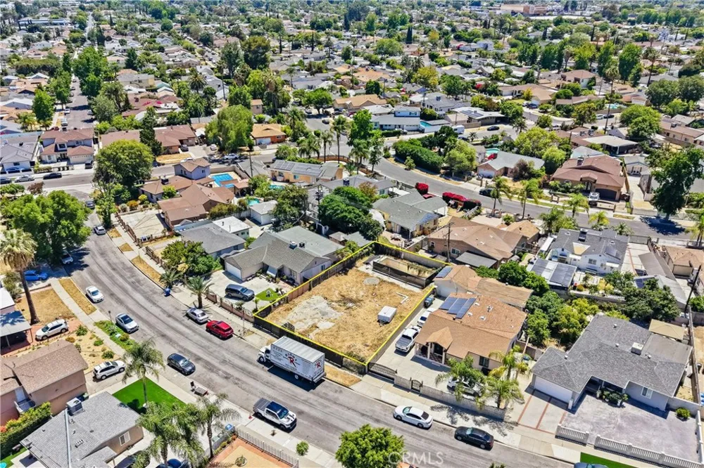 6729 Babcock Avenue North Hollywood, CA 91606
