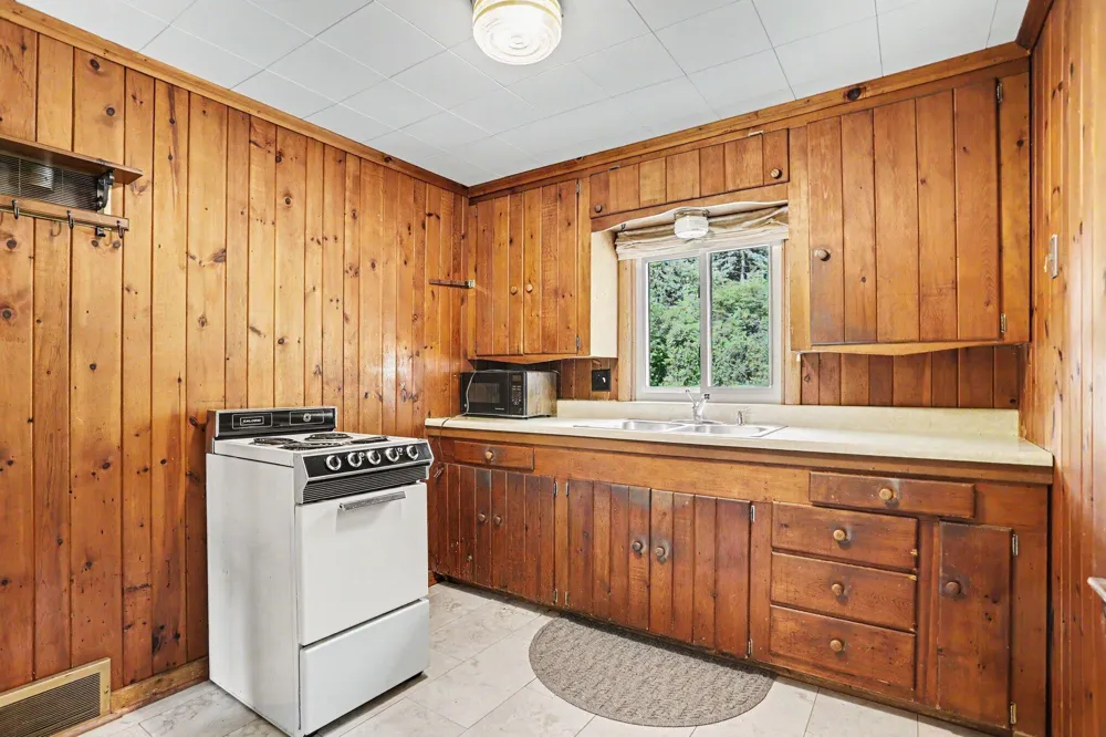 5930 Concord Street Portage, MI 49002