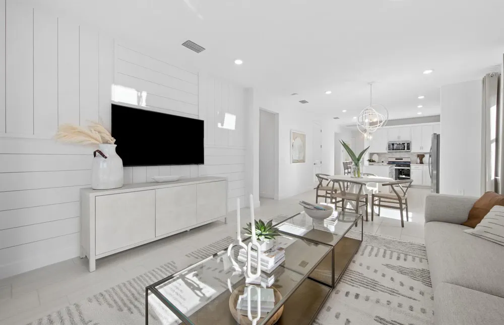 2114 Sequoia Naples, FL 34120