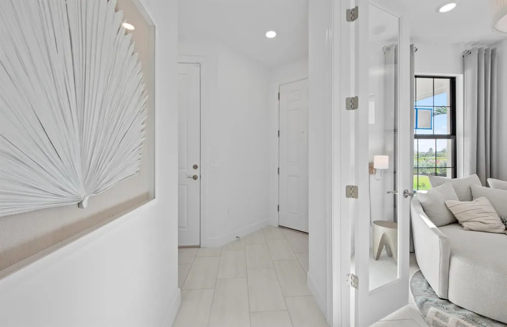 2114 Sequoia Naples, FL 34120