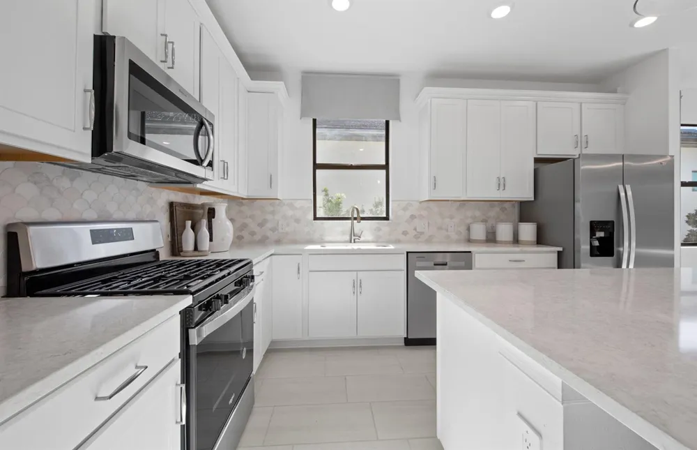 2114 Sequoia Naples, FL 34120