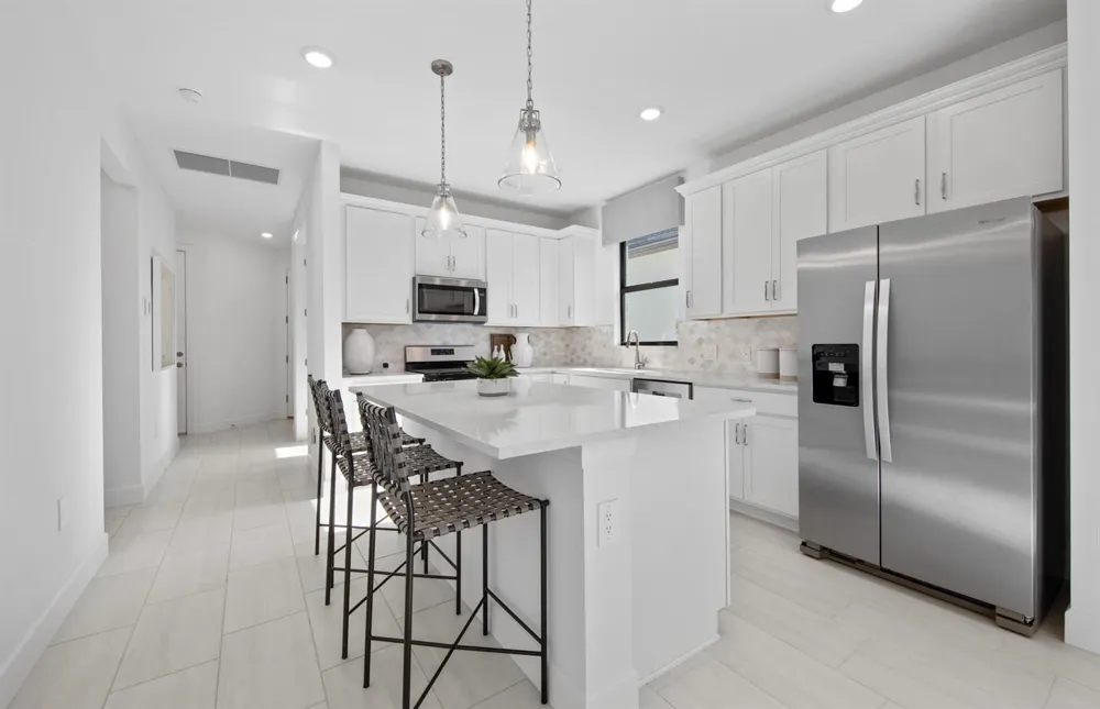 2114 Sequoia Naples, FL 34120