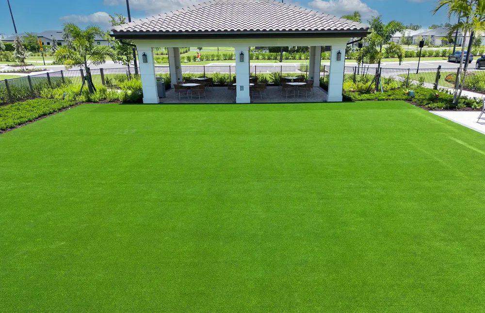 2114 Sequoia Naples, FL 34120