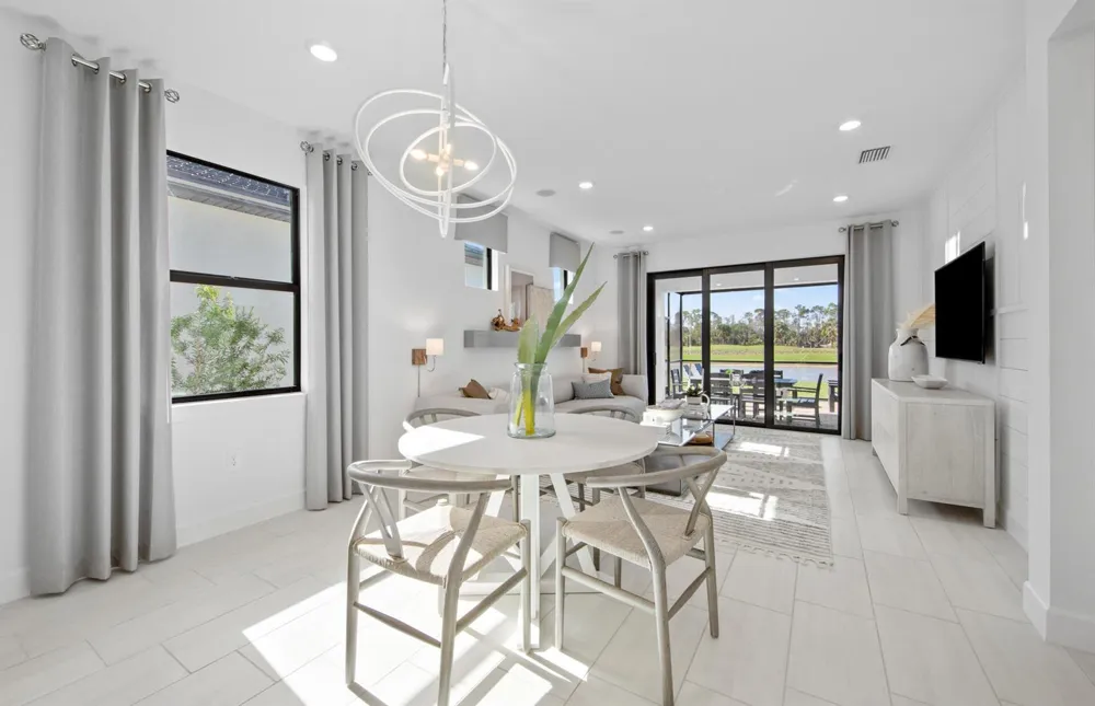 2114 Sequoia Naples, FL 34120