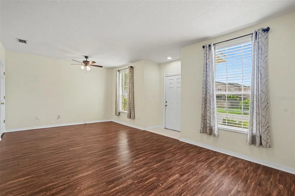 30153 BARNABY LANE Wesley Chapel, FL 33543