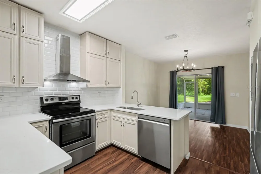 30153 BARNABY LANE Wesley Chapel, FL 33543