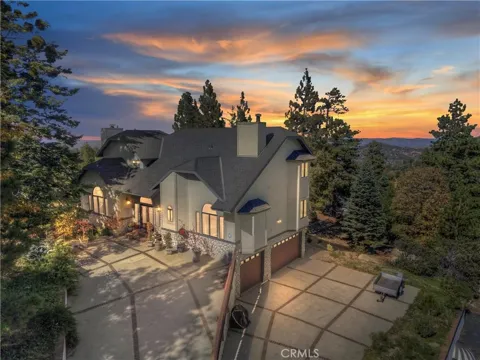 26077 Walnut Hills