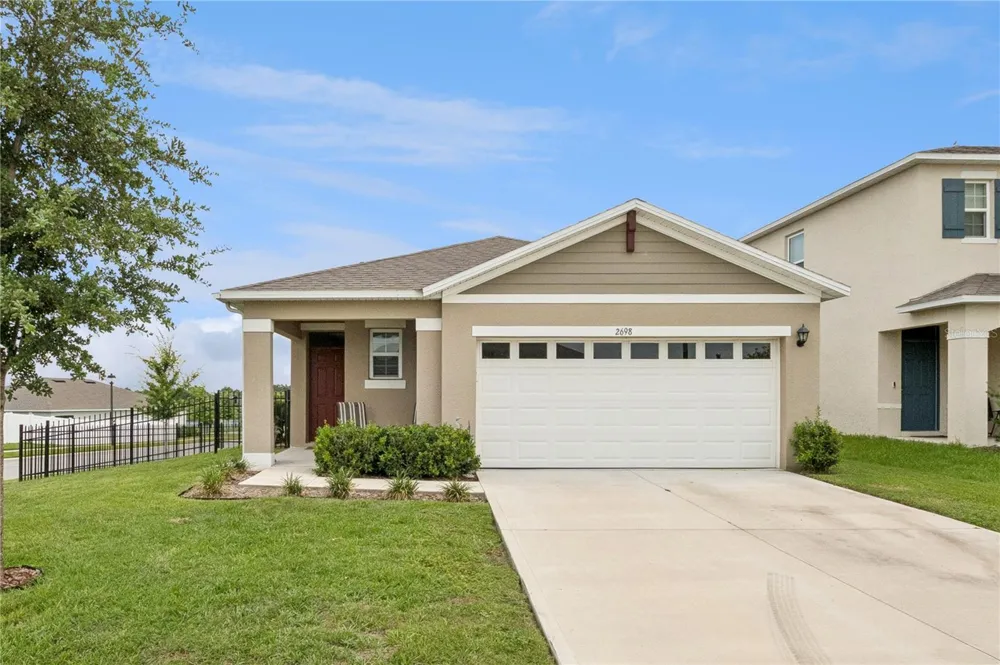 2698 ROWAN STREET Tavares, FL 32778