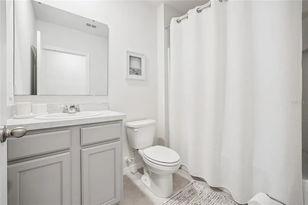 2698 ROWAN STREET Tavares, FL 32778