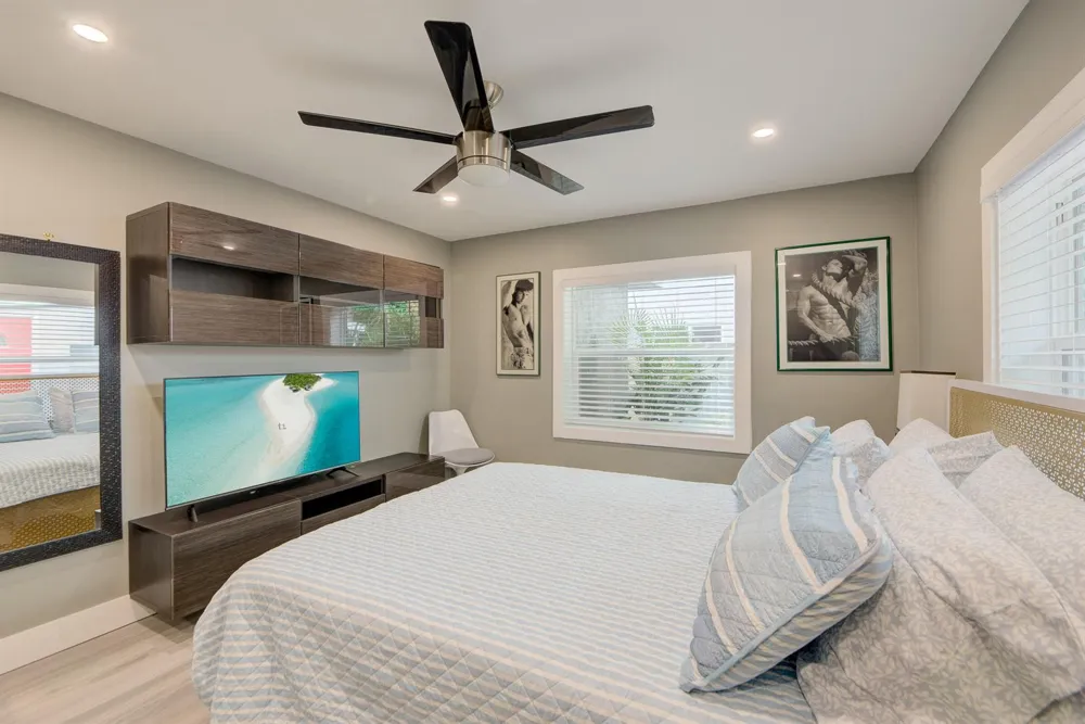 1425 NE 26th Drive #1-2 Wilton Manors, FL 33334