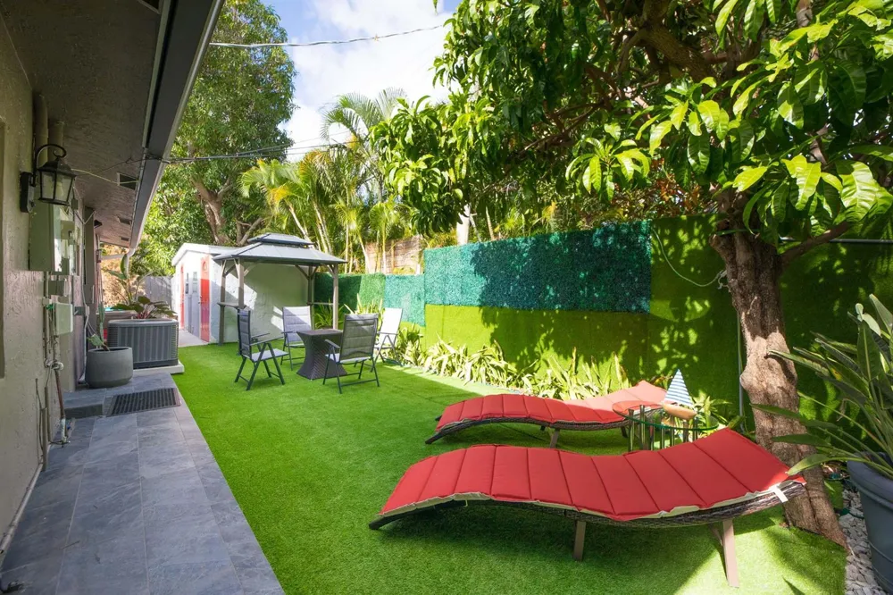 1425 NE 26th Drive #1-2 Wilton Manors, FL 33334