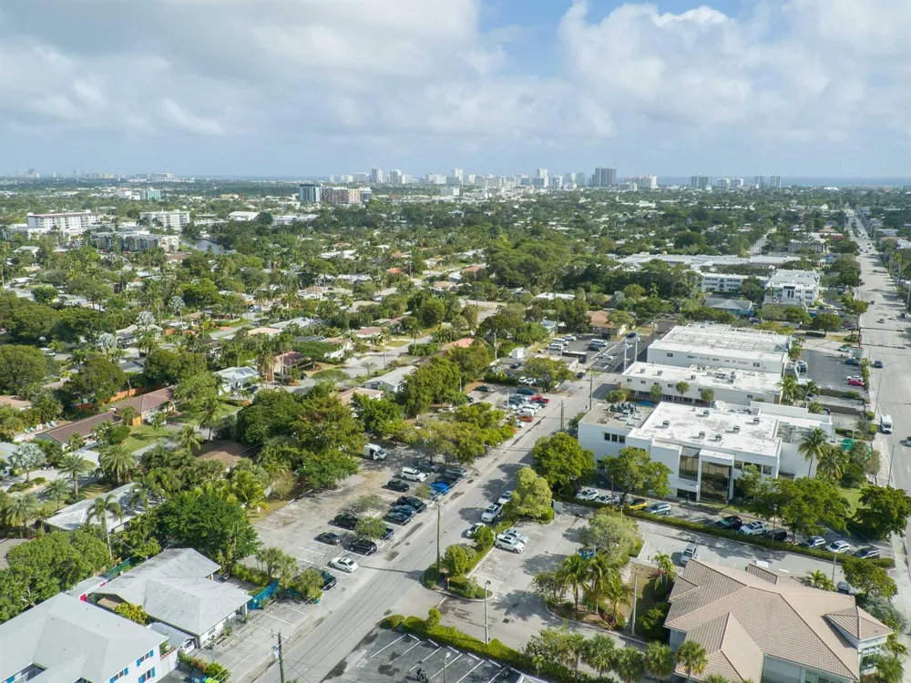 1425 NE 26th Drive #1-2 Wilton Manors, FL 33334