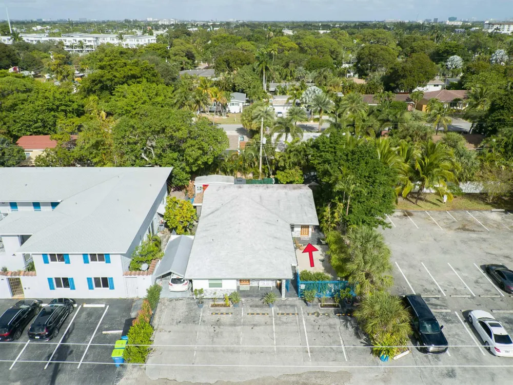 1425 NE 26th Drive #1-2 Wilton Manors, FL 33334