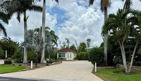 4826 Southern Breeze Drive