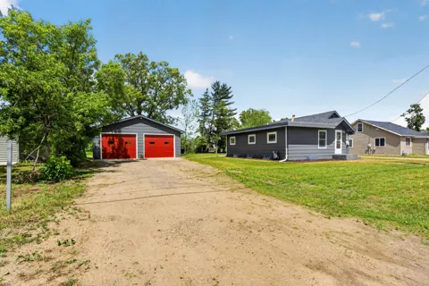 213 Roosevelt Road SW