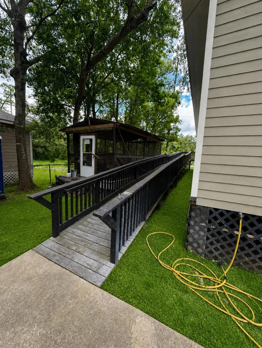 2918 South Avenue West Orange, TX 77630