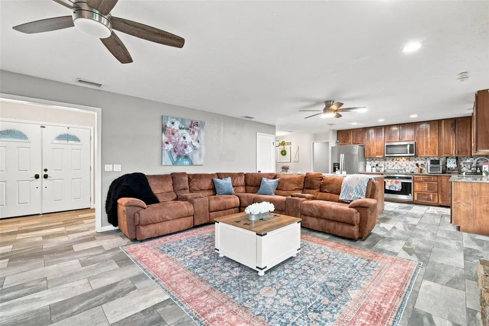 2901 BEAGLE PLACE Seffner, FL 33584