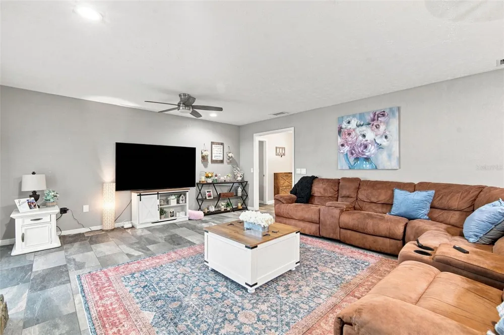 2901 BEAGLE PLACE Seffner, FL 33584