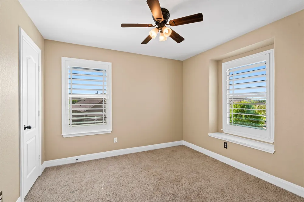 100 Speckle Park Drive Hutto, TX 78634