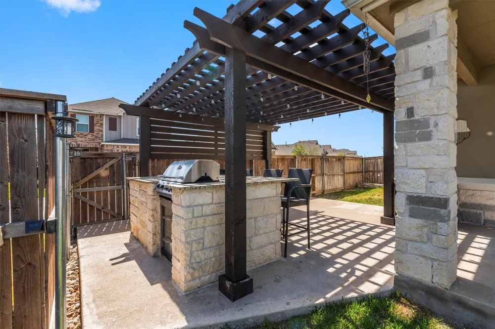 100 Speckle Park Drive Hutto, TX 78634
