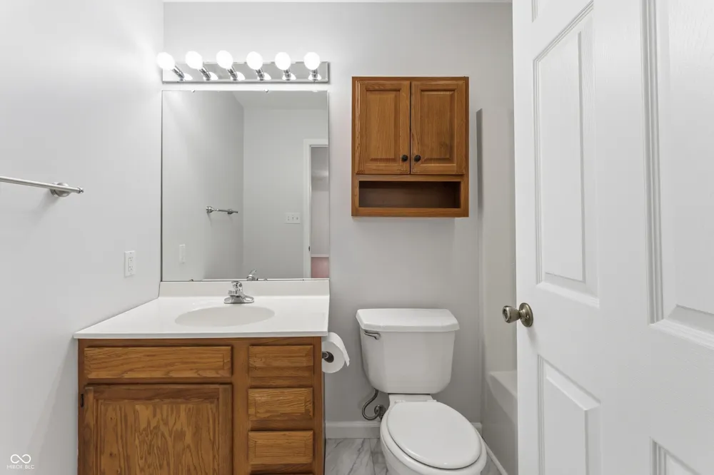 4200 County Road 1000 E Hope, IN 47246