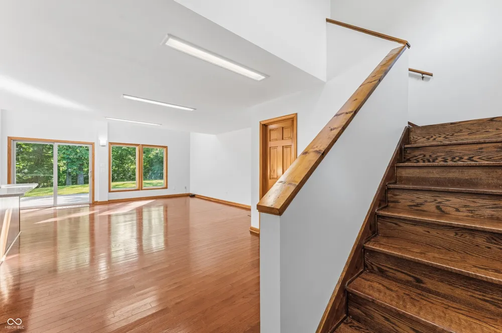 4200 County Road 1000 E Hope, IN 47246