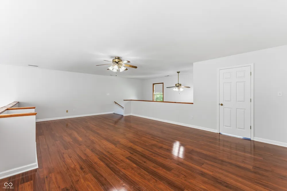 4200 County Road 1000 E Hope, IN 47246