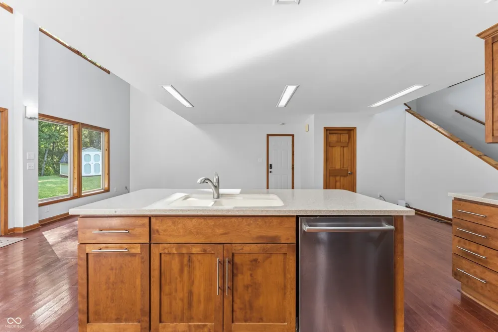 4200 County Road 1000 E Hope, IN 47246