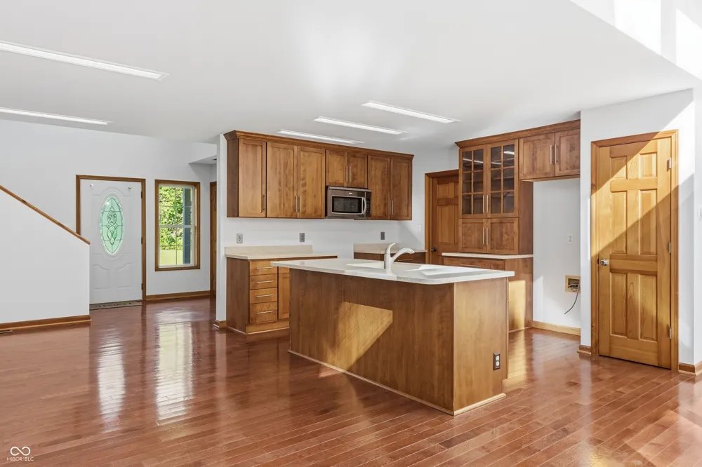4200 County Road 1000 E Hope, IN 47246