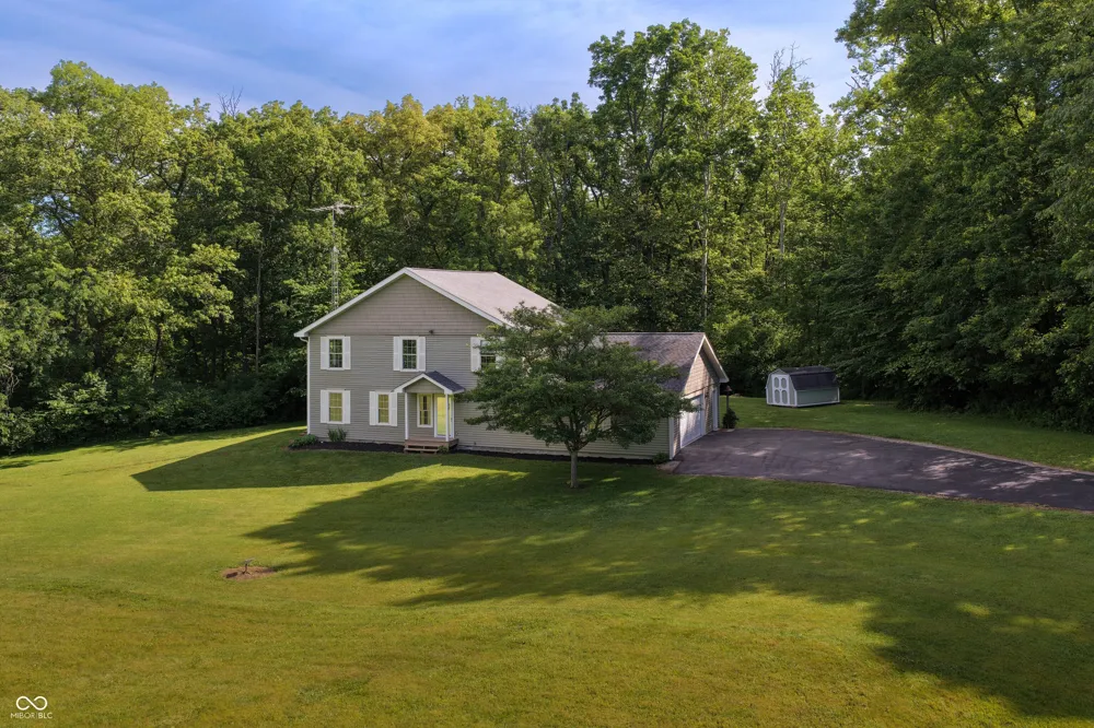 4200 County Road 1000 E Hope, IN 47246