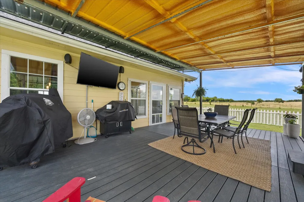 1028 Fm 1566 W Celeste, TX 75423