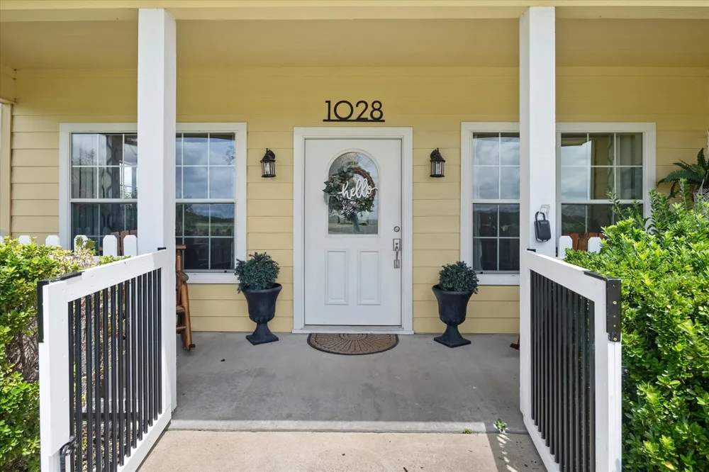 1028 Fm 1566 W Celeste, TX 75423