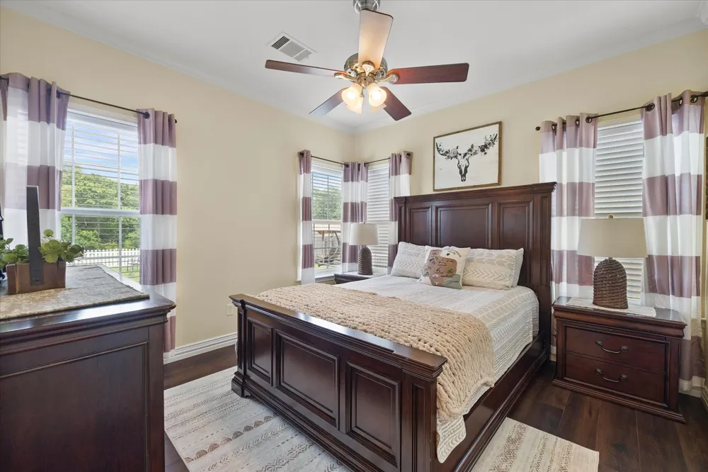 1028 Fm 1566 W Celeste, TX 75423