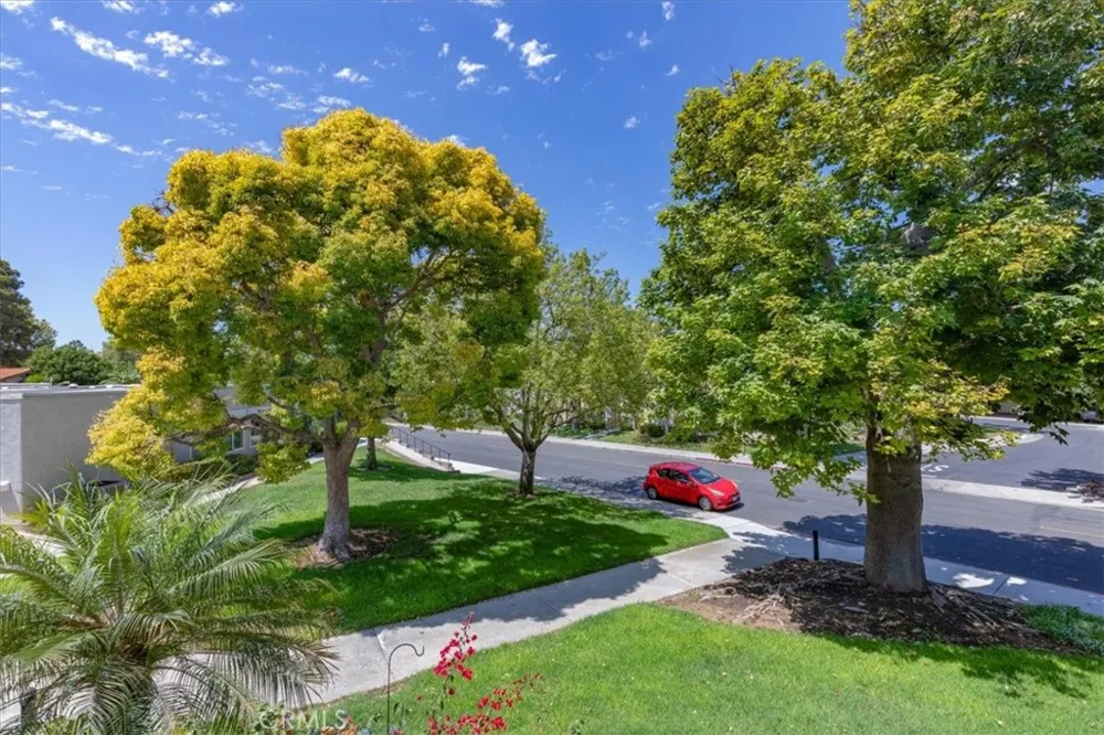 2257 Via Puerta #P Laguna Woods, CA 92637