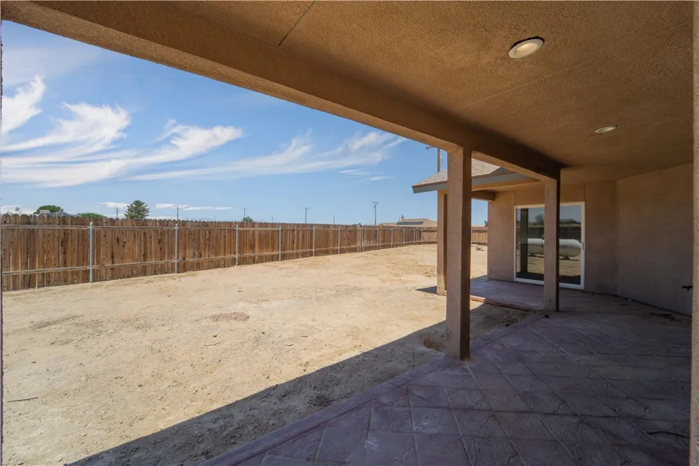 21741 Ives Court California City, CA 93505